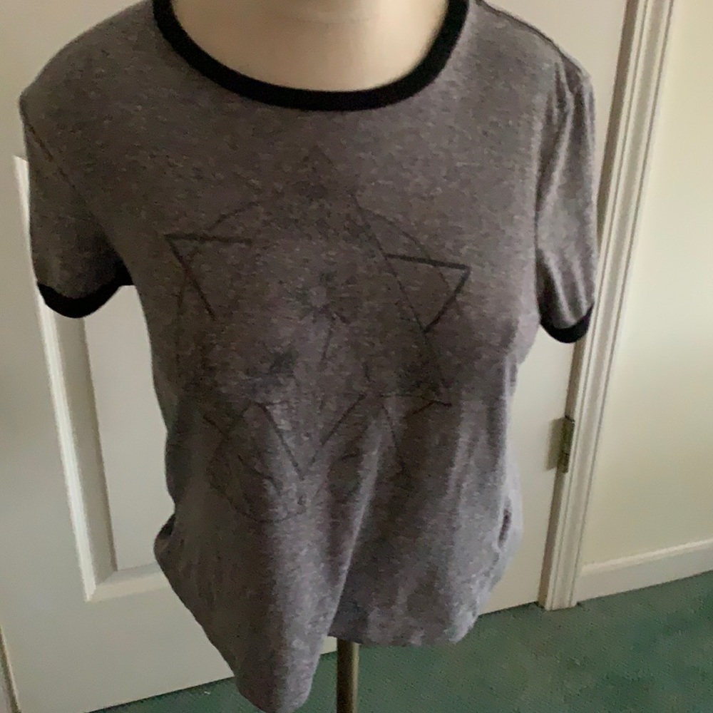 Wontoc Flowers with triangles T-Shirt